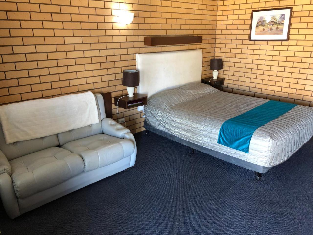 Stockman Motor Inn Narromine Bagian luar foto